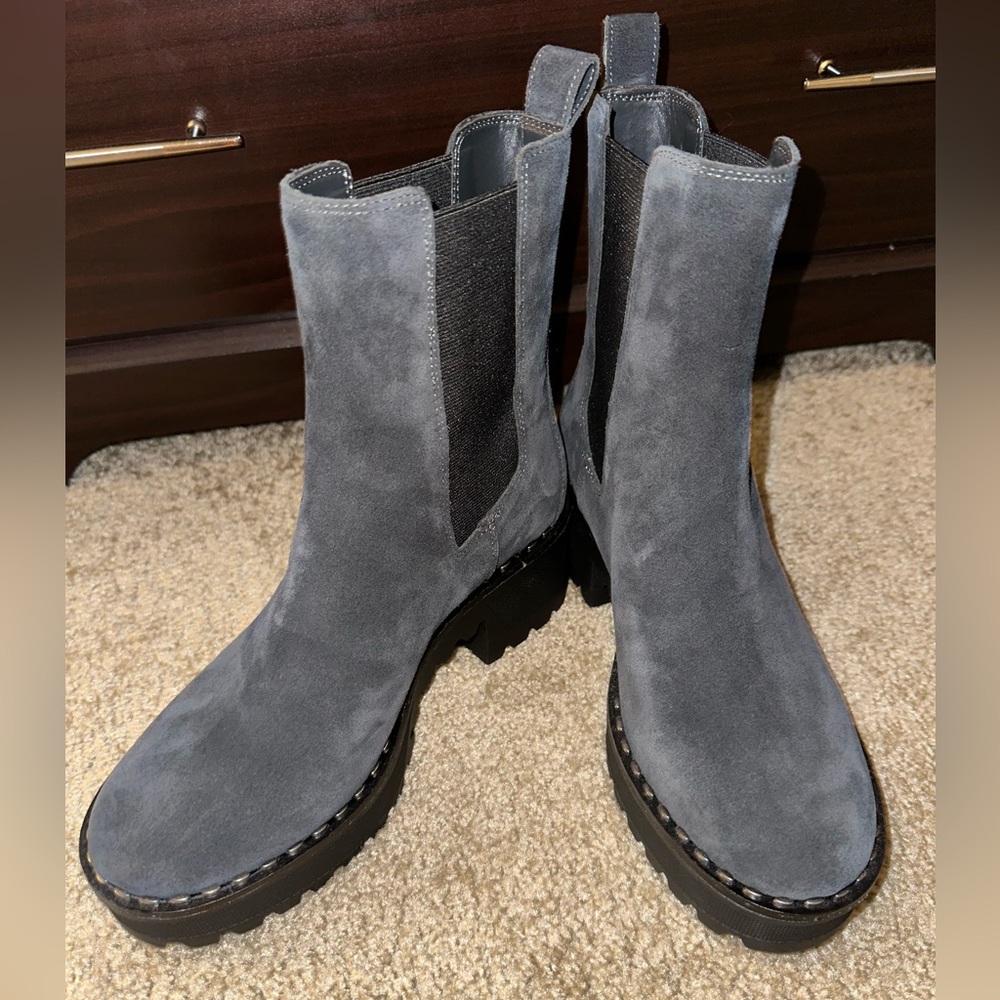 VINCE CAMUTO